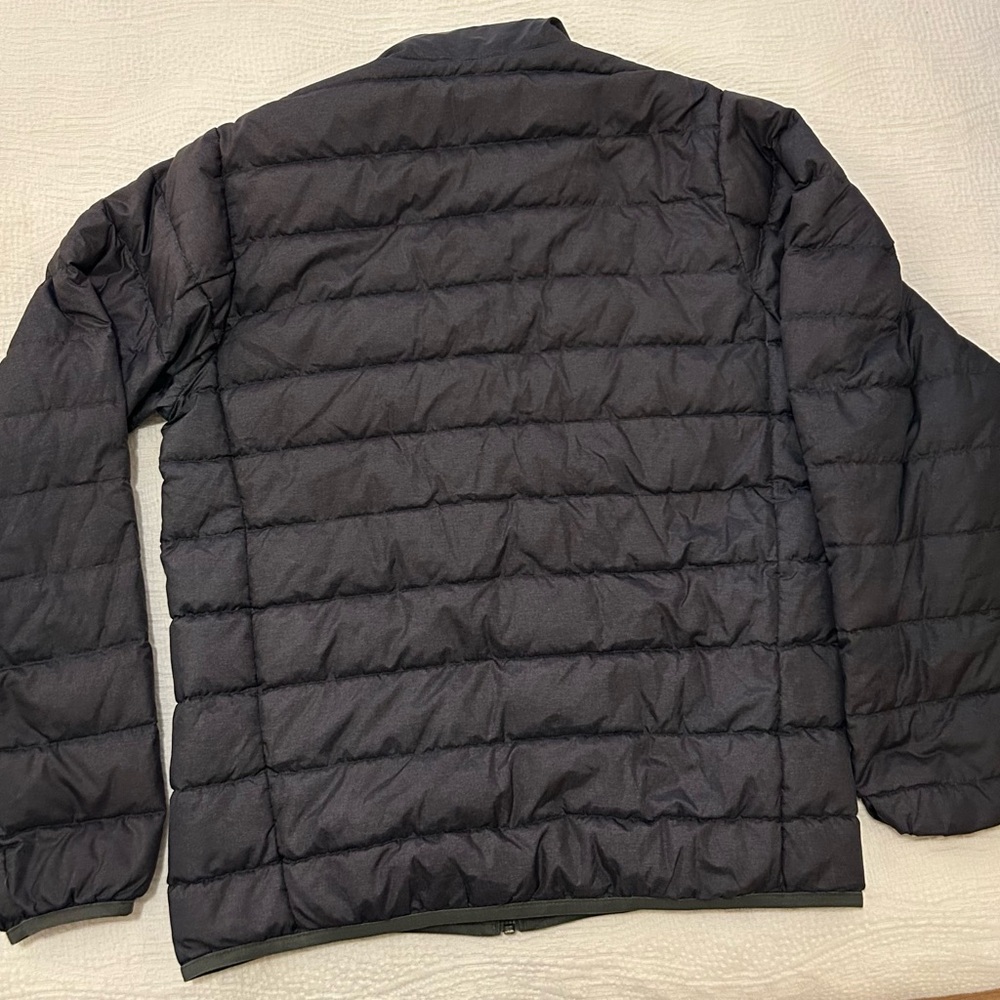 Eddie Bauer Men's Dark Gray Quilted Performance Jacket